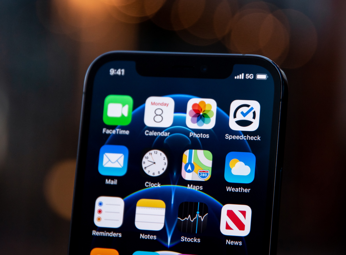 威宁苹果手机维修分享为什么 iPhone 12 在冬季会自动关机 