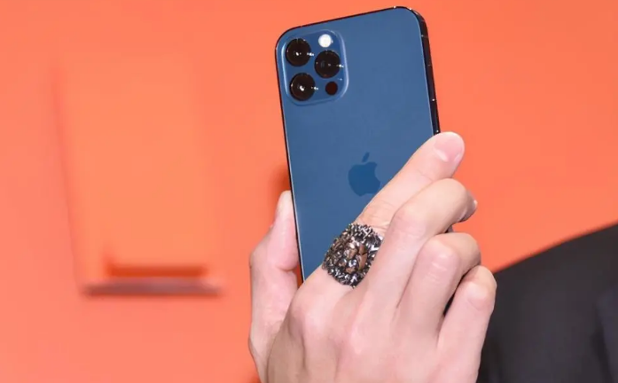 威宁苹果手机维修分享iPhone12系列重启方法教程 